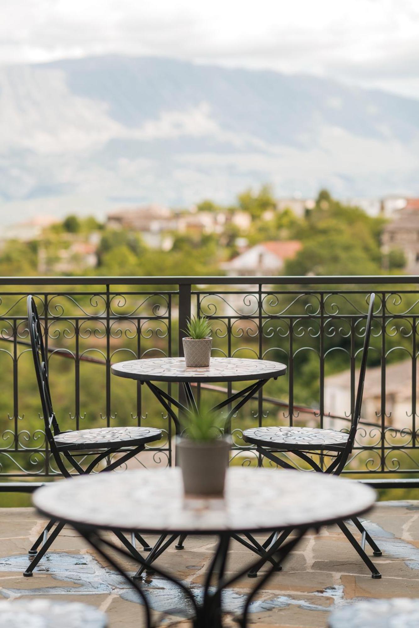 Dam Stone Boutique Hotel Gjirokastër Exterior foto