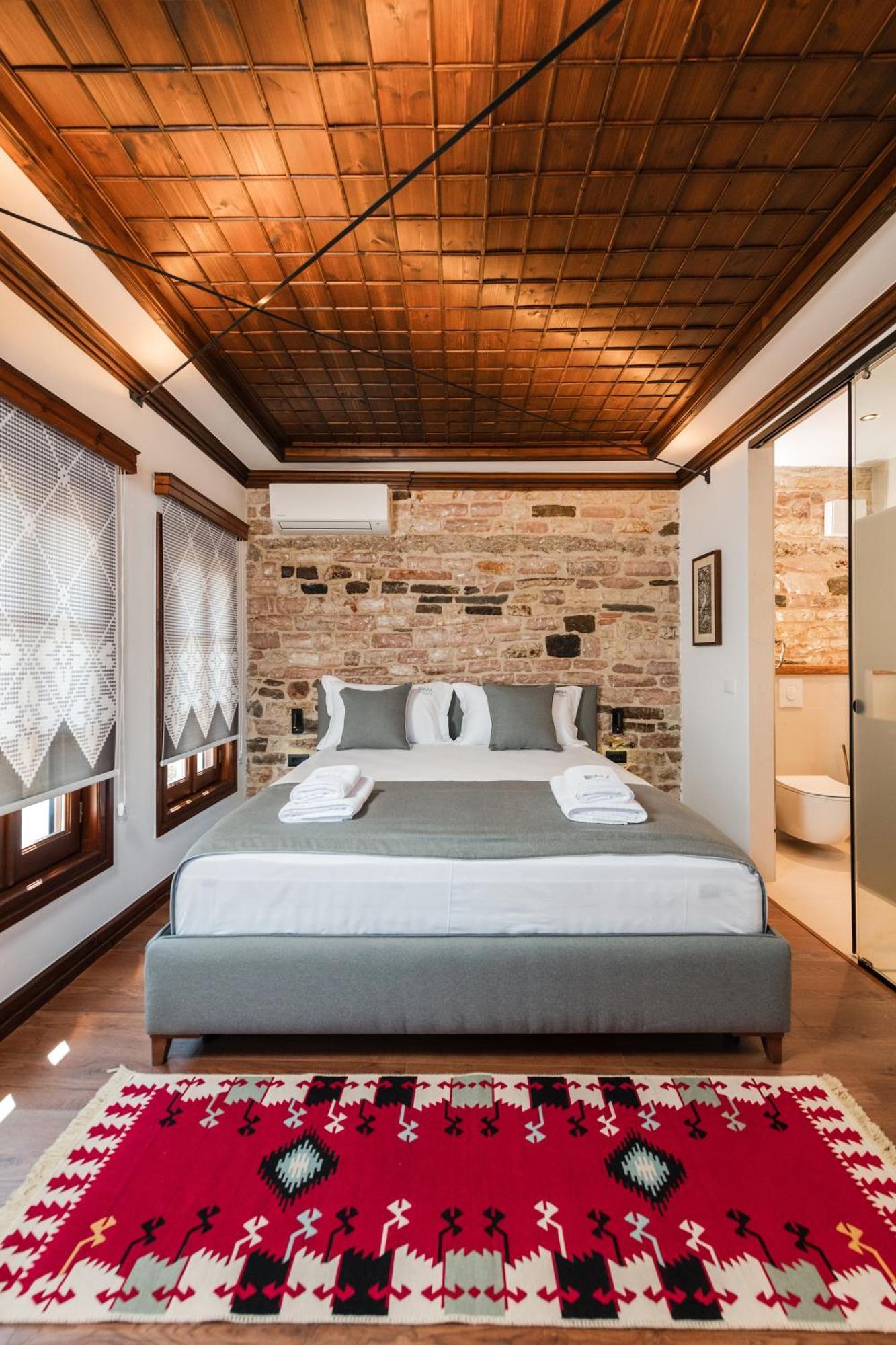 Dam Stone Boutique Hotel Gjirokastër Exterior foto